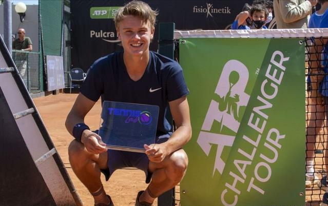 对西班牙队 对西班牙队