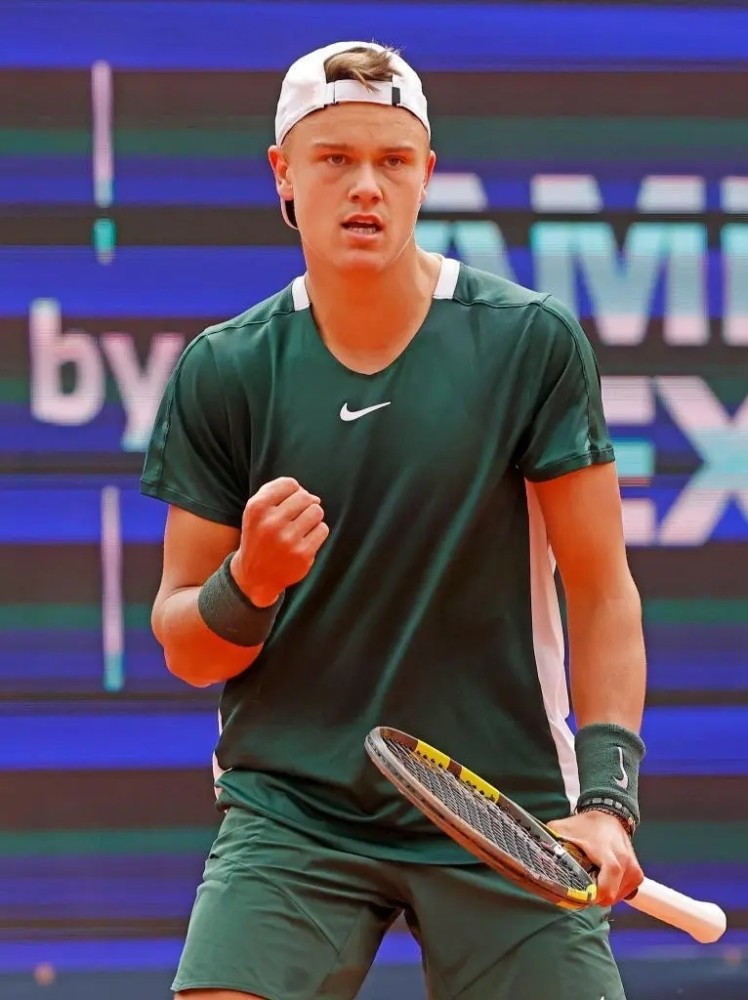 冬窗未动大 冬窗未动大